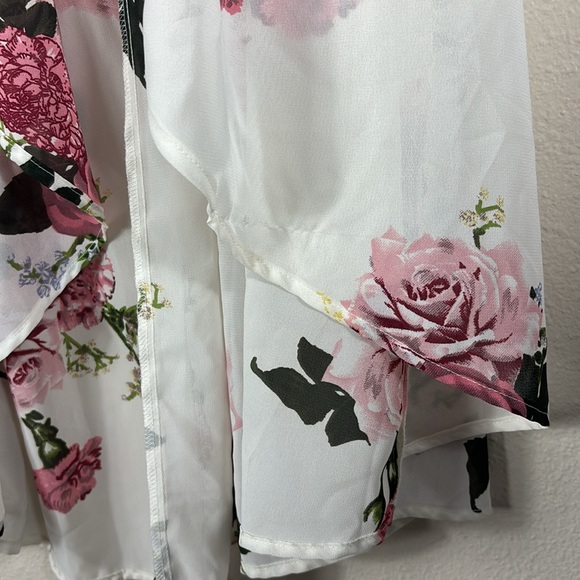Maternity Floral Sheer Gown Cover up - Picture 12 of 13